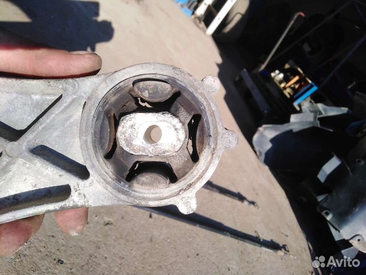 Сайлентблоки заднего редуктора A8 D2