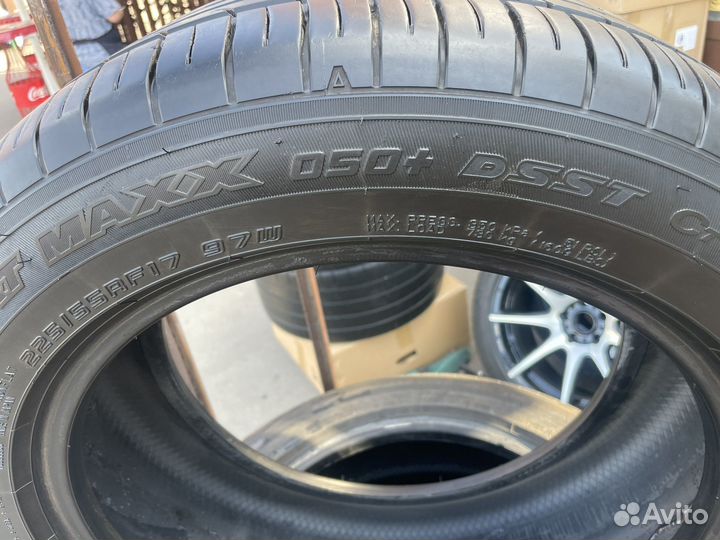 Dunlop SP Sport Maxx 050 DSST CTT 225/55 R17 97W