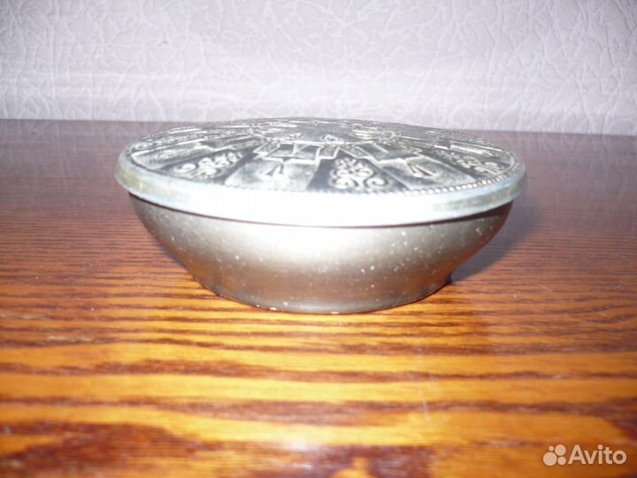 Пудреница СССР 1955 год