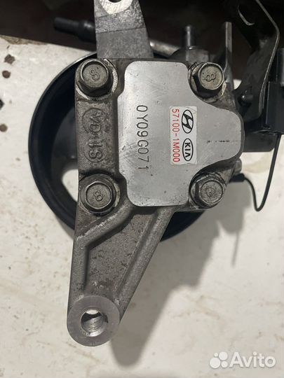 Насос гур KIA 57100-1M000