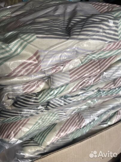 Новые теплые одеяла 1.5. Разные расцветки