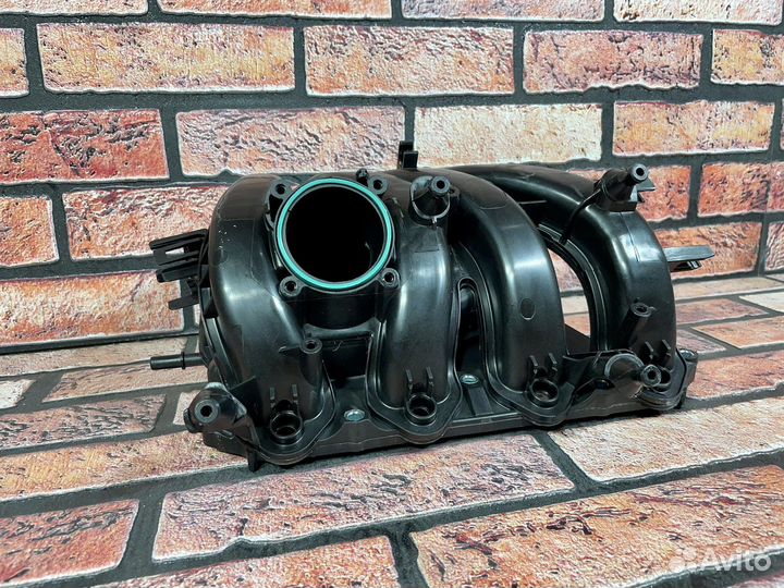 Коллектор впускной новый Volkswagen polo