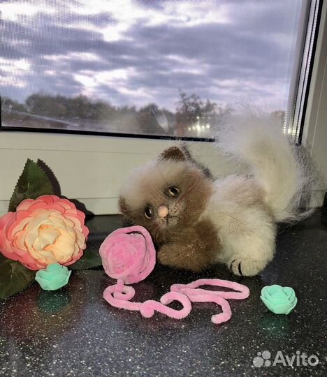 Вязаный котенок