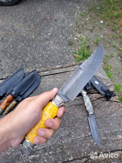 Нож из дамасской стали