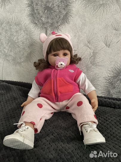 Кукла реборн девочка с одеждой