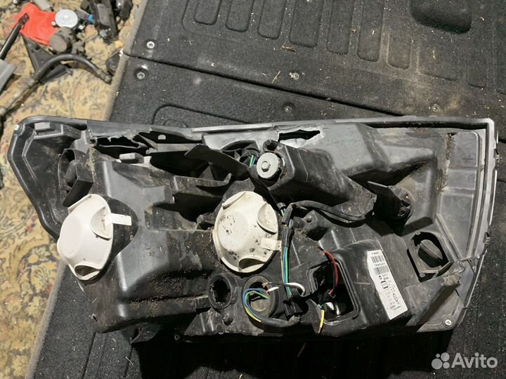 Фара левая лада веста