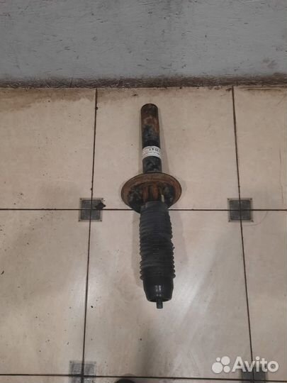 Стойка (амортизатор) передняя левая Iran Khodro Sa