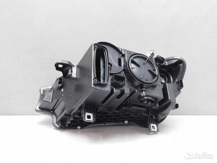 Фара правая BMW X3