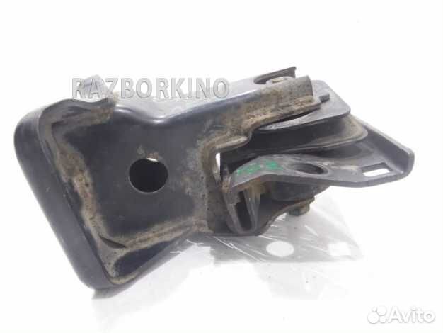 Кронштейн двигателя