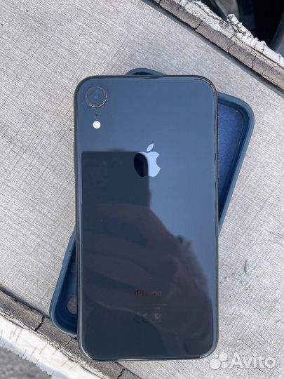 iPhone Xr, 64 ГБ