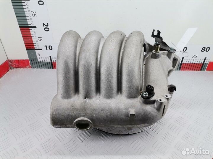 Коллектор впускной для Volkswagen Passat 5