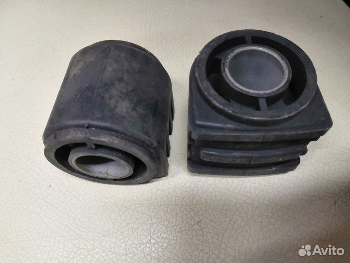 Сайлентблок рычага переднего Chrysler/Dodge