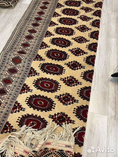 Ковер шерстяной ручной работы