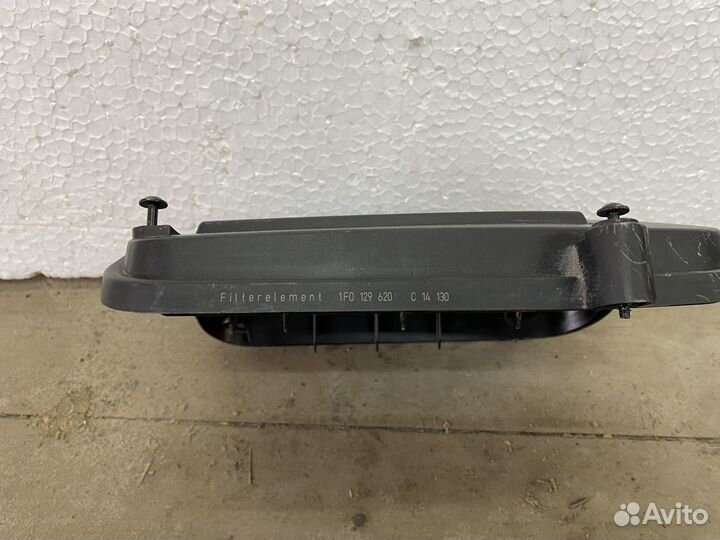 Корпус воздушного фильтра volkswagen