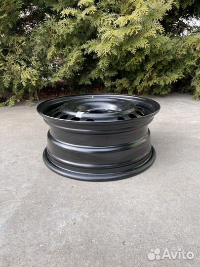 Диски r15 6j 5x114.3 et46 dia 67.1 (4 шт)