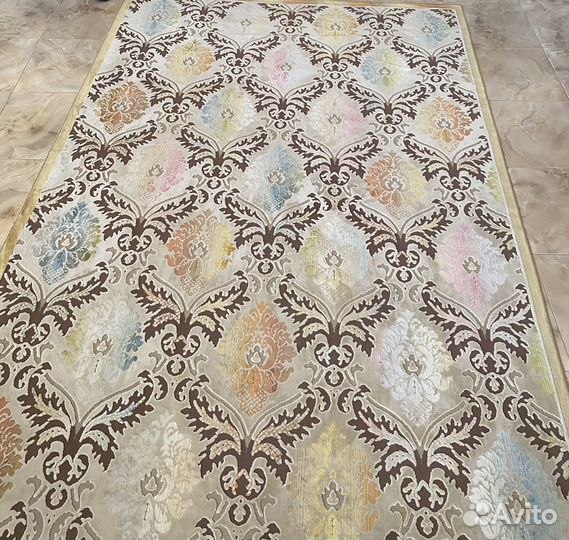 Ковер велюровый