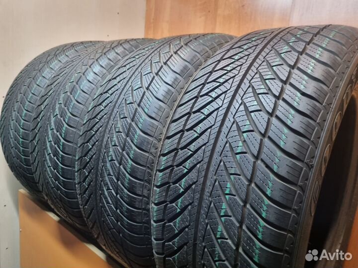 Goodyear UltraGrip 255/55 R18