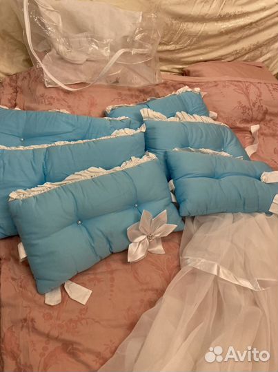 Бортики и балдахин в кроватку