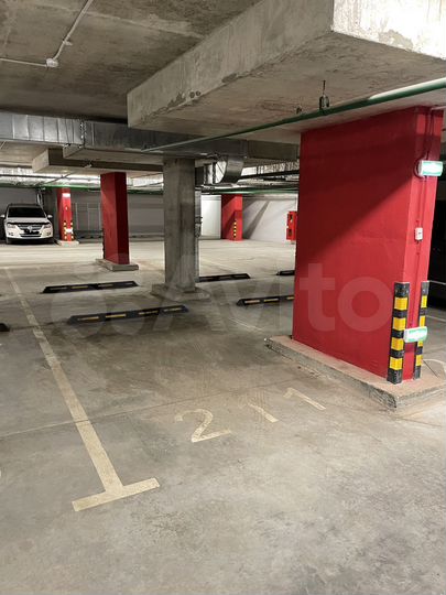 Машиноместо, 14 м²