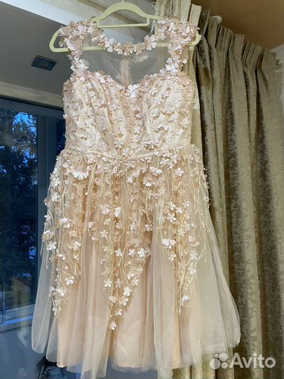 Вечернее платье