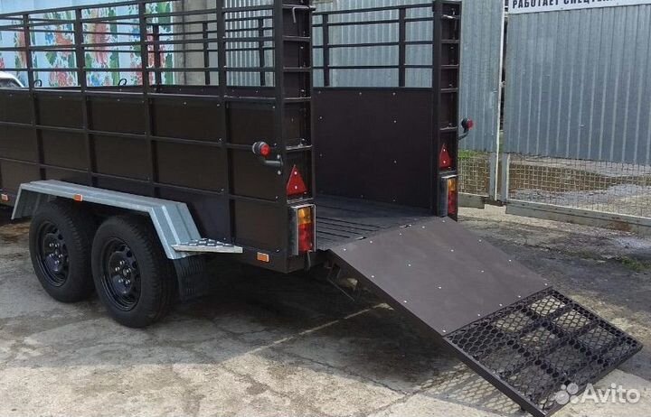 Скотовоз прицеп