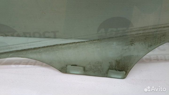 Стекло двери переднее правое Skoda Fabia cgpa 2011