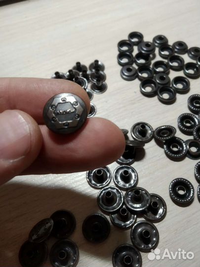 Кнопки для одежды
