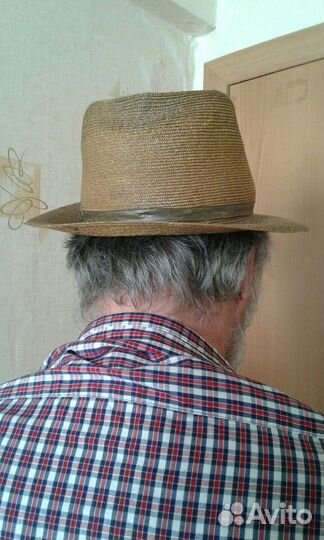 Шляпа из соломы