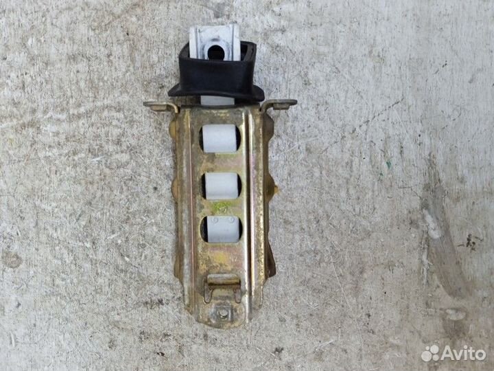 Ограничитель двери