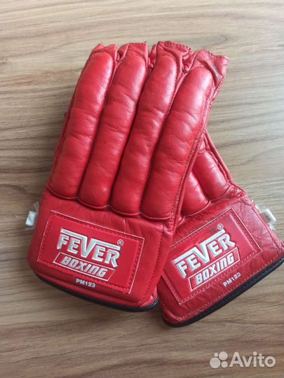 Перчатки для смешанных единоборств