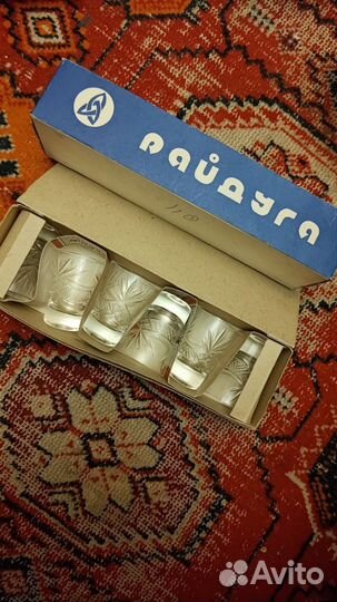 Хрустальные рюмки