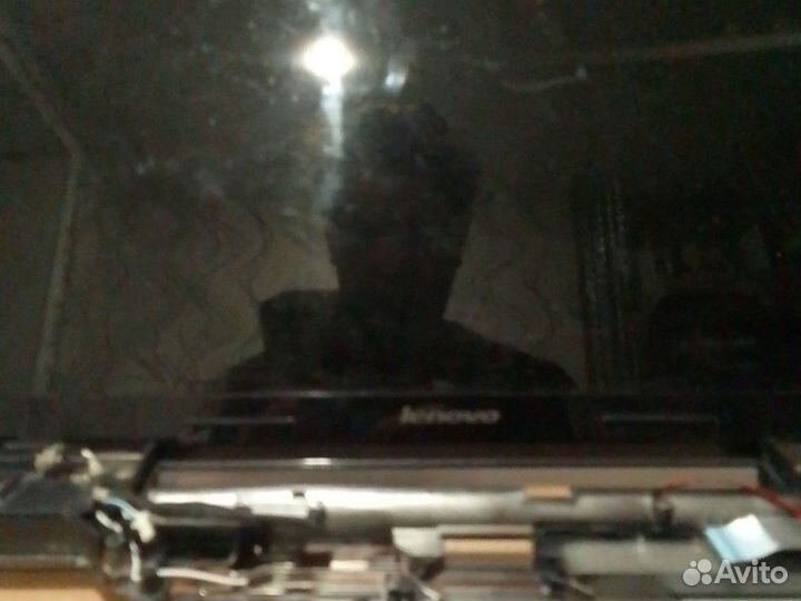 Ноутбук Леново по частям