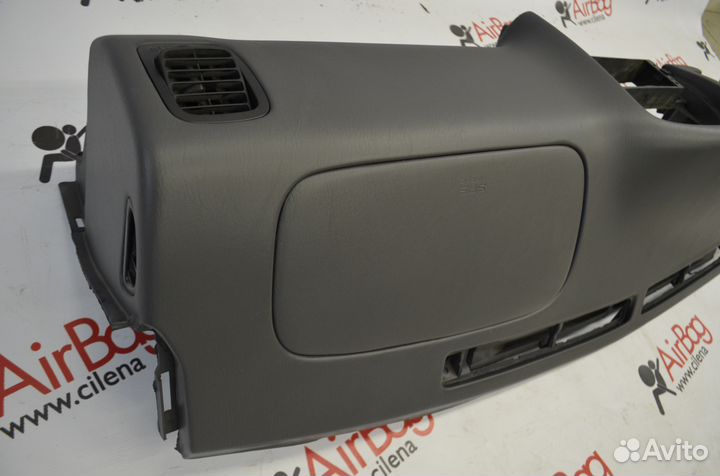 Торпедо панель приборов Nissan Terrano