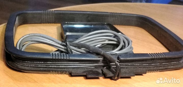 AM/FM loop antenna - аудиантенны