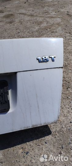 Крышка багажника Volkswagen Bora