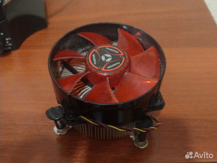 Кулер башенный на 775 сокет