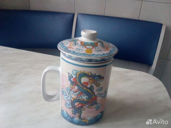 Фарфоровая кружка для заварки лечебных трав и чая