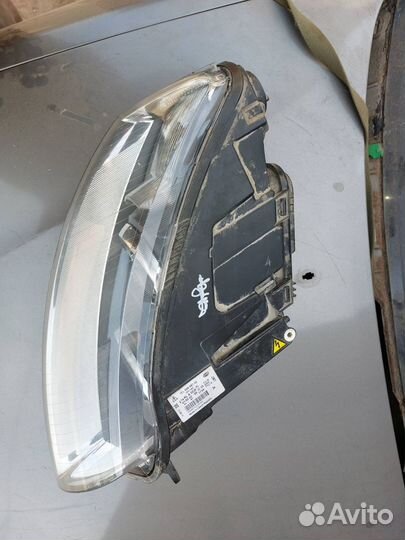 Фара правая Audi A6 C6 Ксенон дорестайлинг