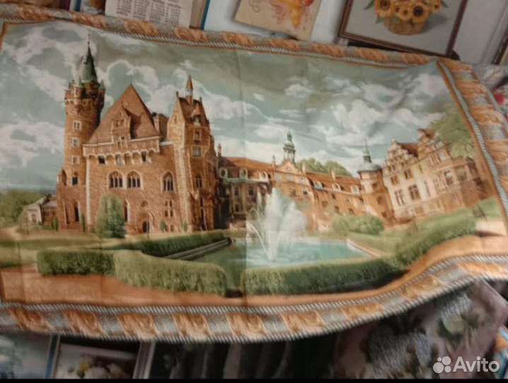 Гобеленовое панно «Замок с фонтаном»
