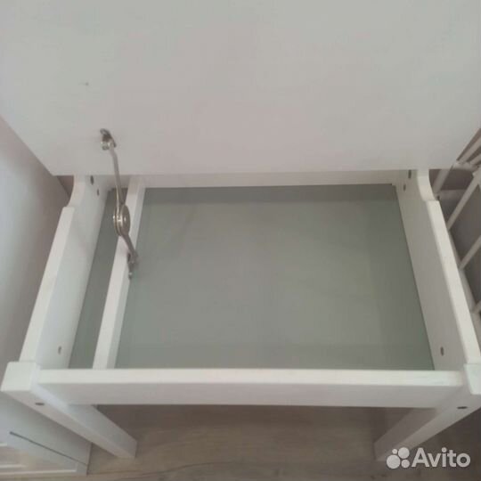 Столик IKEA и стульчик