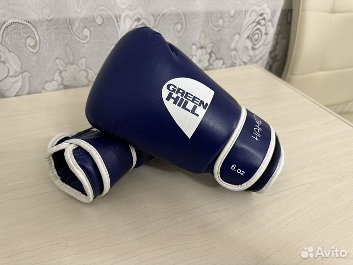 Боксерские перчатки