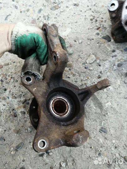 Ступица кулак левый правый duster дастер