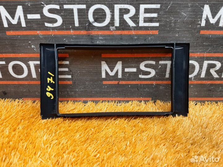 Рамка магнитолы Mercedes-Benz E-Class W212 642.850