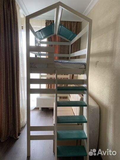 Детская кровать домик с матрасом