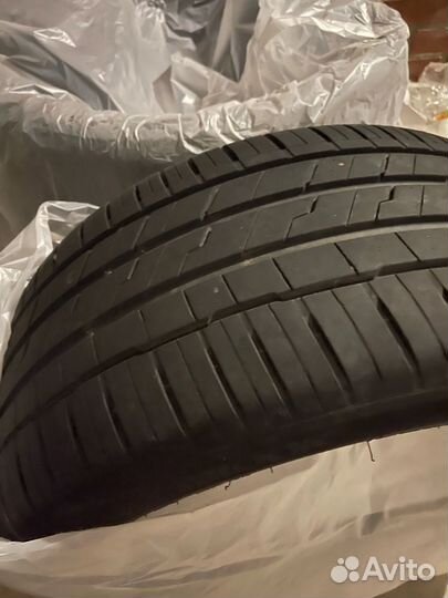 Hankook Ventus S1 Evo 3 K127C 275/40 R21 и 315/35 R21 107Y