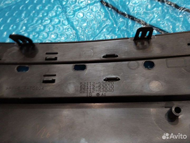 Решетка радиатора Lexus is 2013-2016