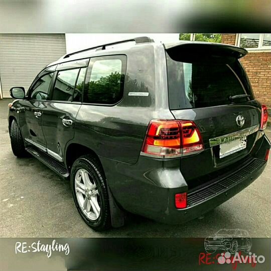 Стоп сигналы Toyota Land Cruiser 200 стиль 16год
