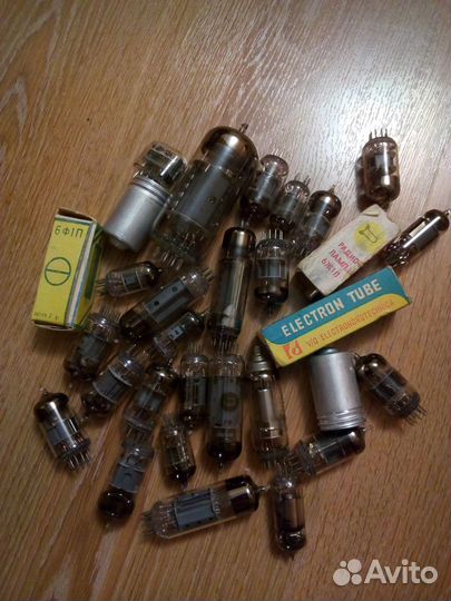 Электронная лампа (радиолампа) кучкой 28шт