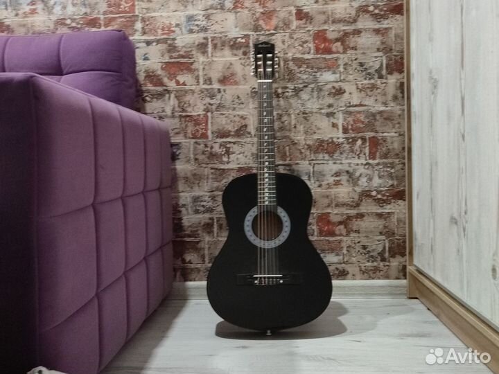 Акустическая гитара 6 струн