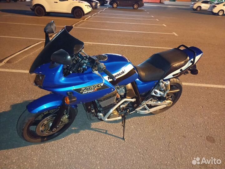 Kawasaki zrx1200s